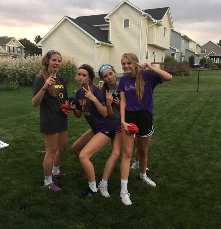 mcgraw_maggie's tweet photo. HBD Mar😘😘 love ya lots, can't wait to get swole with you tomorrow😩🙏🏼💪🏼 #nodaysoff @mary55mcginnis https://t.co/CD97MAYuNM