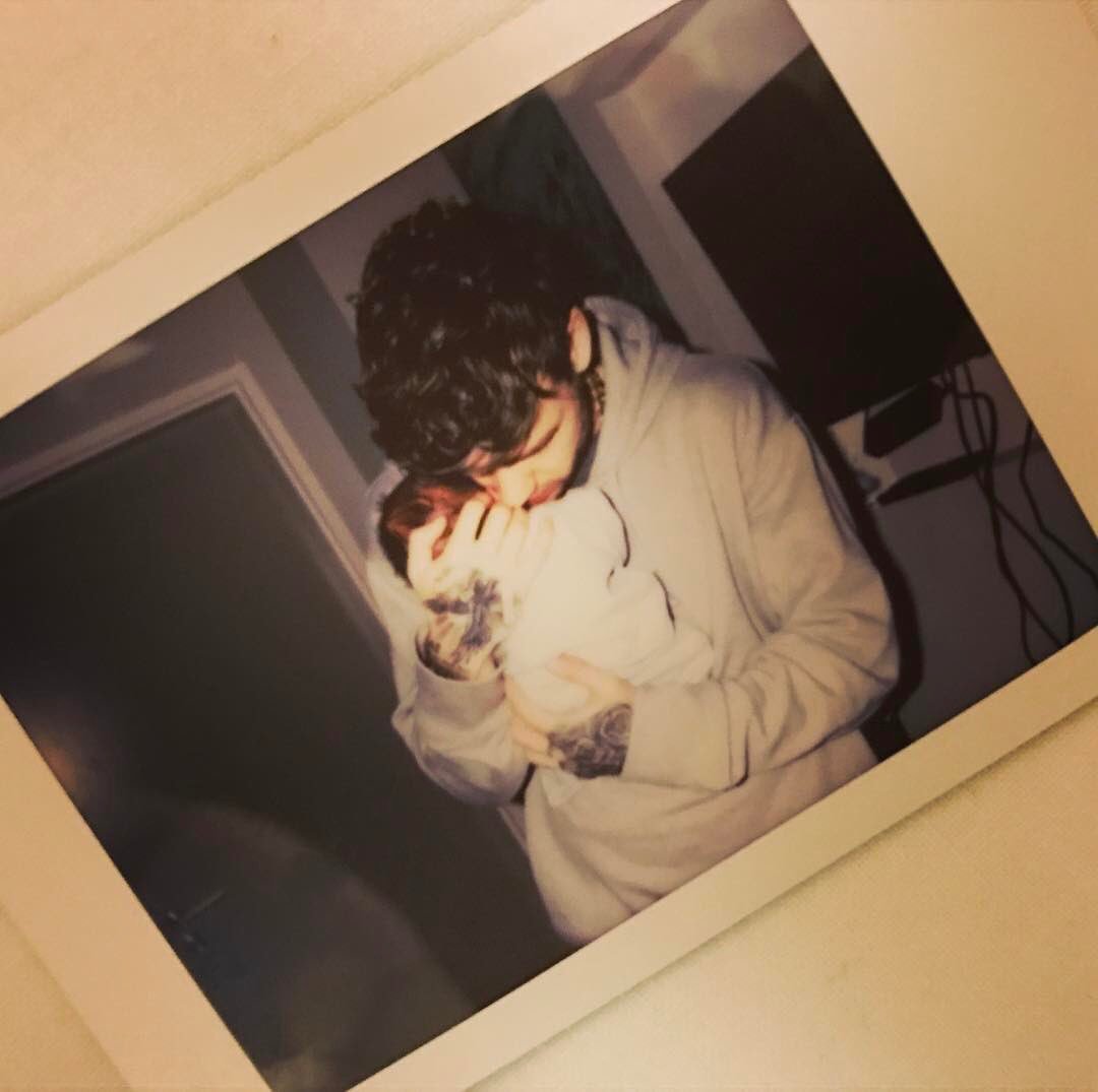 nao_dir_'s tweet photo. Liamは赤ちゃん産まれたし👶
Harryソロデビューするし 🎤🎶
Louisはエレノアと復縁したのかな？💑
Niallは相変わらず🏌️🍕🎤

みんな充実してそうでしあわせです https://t.co/P4uV4YVlmL