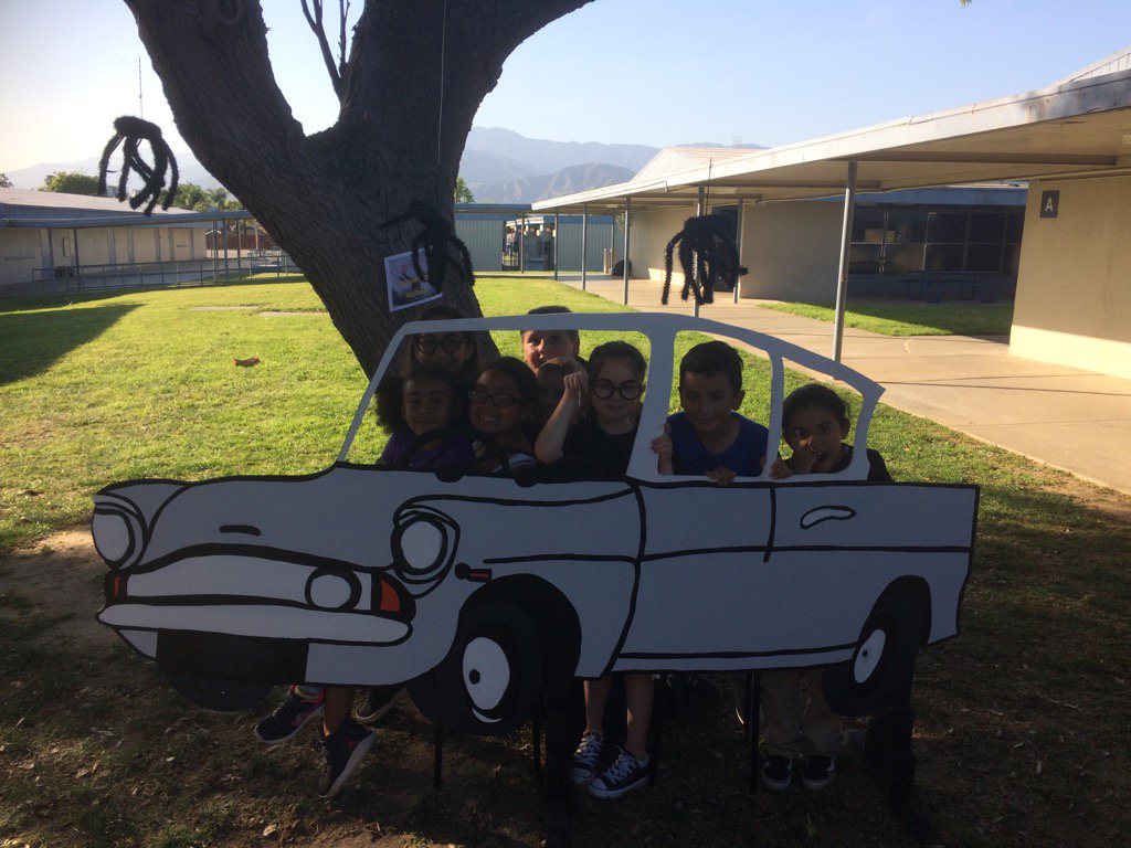 CowashB's tweet photo. Some Bulldogs were able to make a "muggle car" fly! https://t.co/oyKM0xpEob