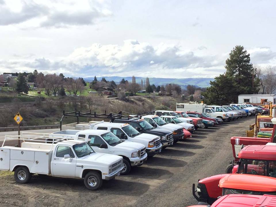 auctionsalesco's tweet photo. Over 30 vehicles on our next #auction. Spring #ConsignmentAuction this April 8/9. https://t.co/ofNpvdFcLX https://t.co/YhVnnk7xpA