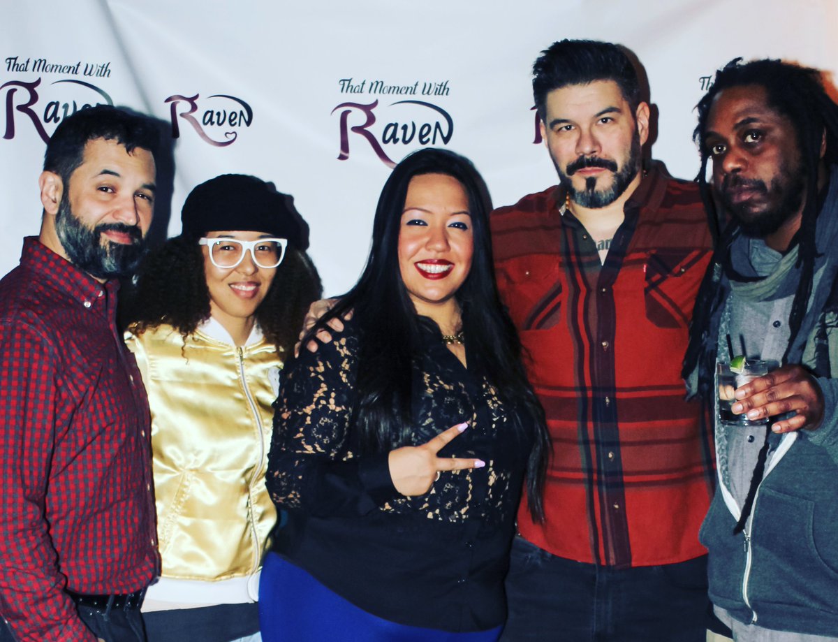BlazinEurasian's tweet photo. A magical bunch on a magical night. @AlexanderXBitar @TrueSelf13 @TimOkamuraArt #ThatMomentWithRaven #serieslaunch https://t.co/fBZA3lJyKp