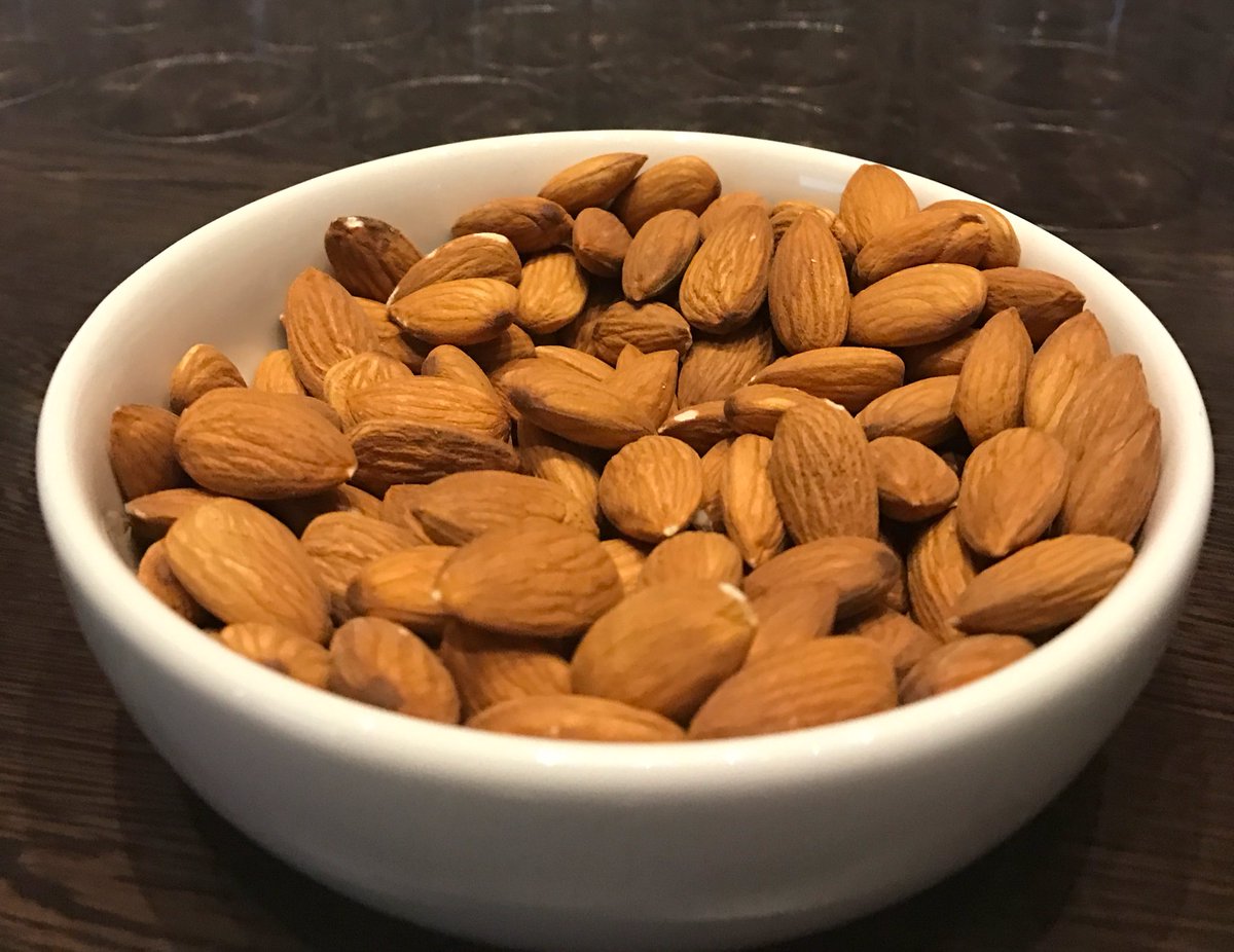 AusMacadamias's tweet photo. Australian nut industry is internationally competitive w strong share in high value export markets such a Japan, Korea & China #AusNut2017 https://t.co/t1zFQsOmbU