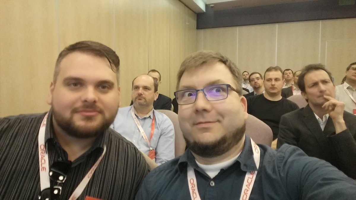 kvegh's tweet image. Szogivel HOUGot tuningolunk
#HOUG @szoges 
#baremetalfaces #hardwarecore