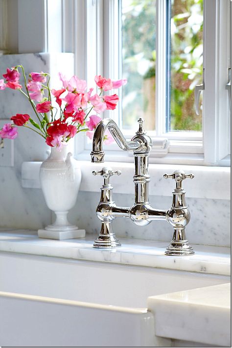 CallumWalkerInt's tweet image. We have an obsession with @PerrinandRowe incredible sinks and taps. Call us on 01738638822 for enquiries #interiordesign #Scotlandinteriors