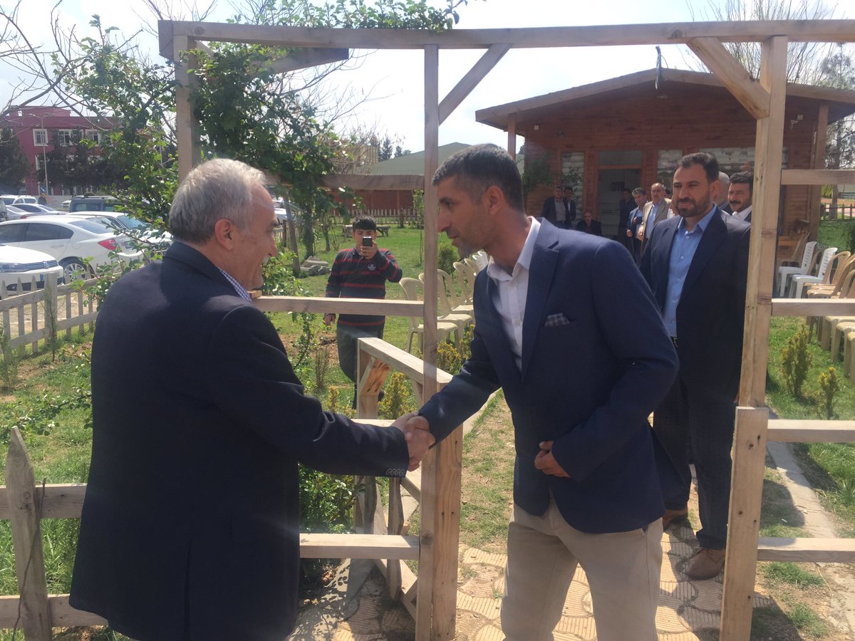 aefakibaba's tweet photo. Çalışmalarımıza Birecik İlçe Teşkilatımız ile birlikte Birecik Muhtarlar Derneğini ziyaret ederek devam ediyoruz. #DaimaMilletKararımızEvet https://t.co/5Z0SbPMIJj