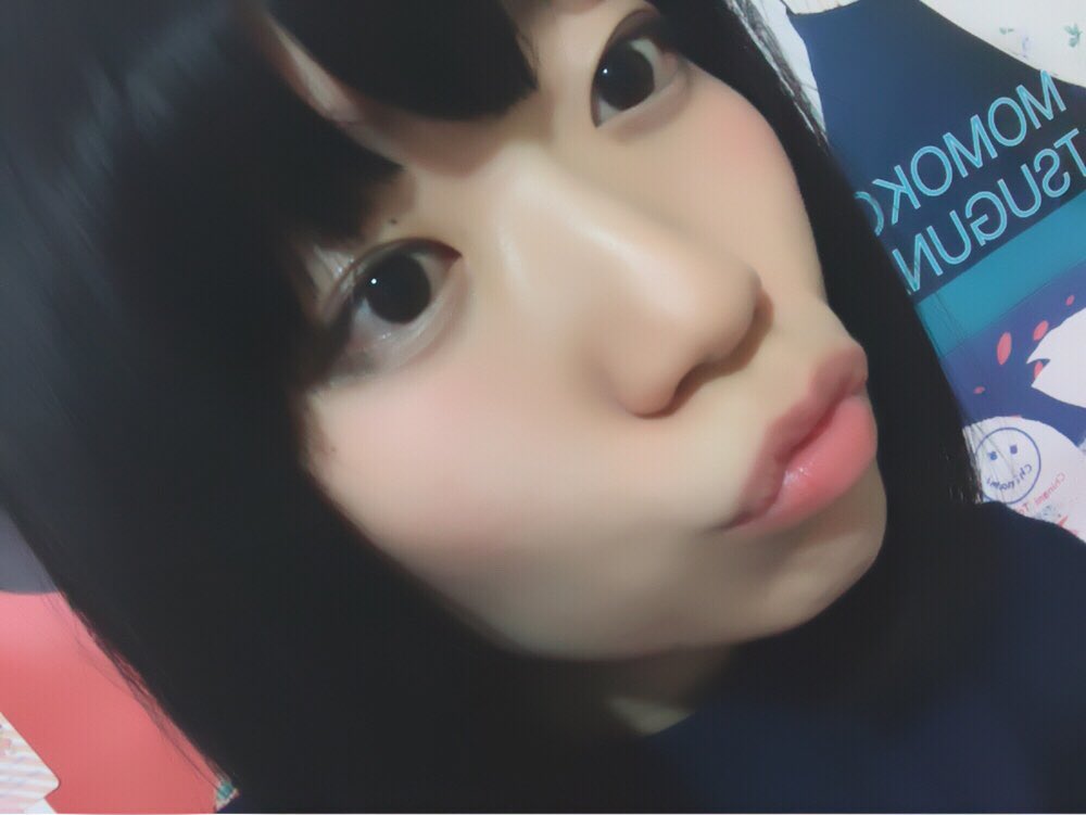 ぱいぱいでか美のキス顔