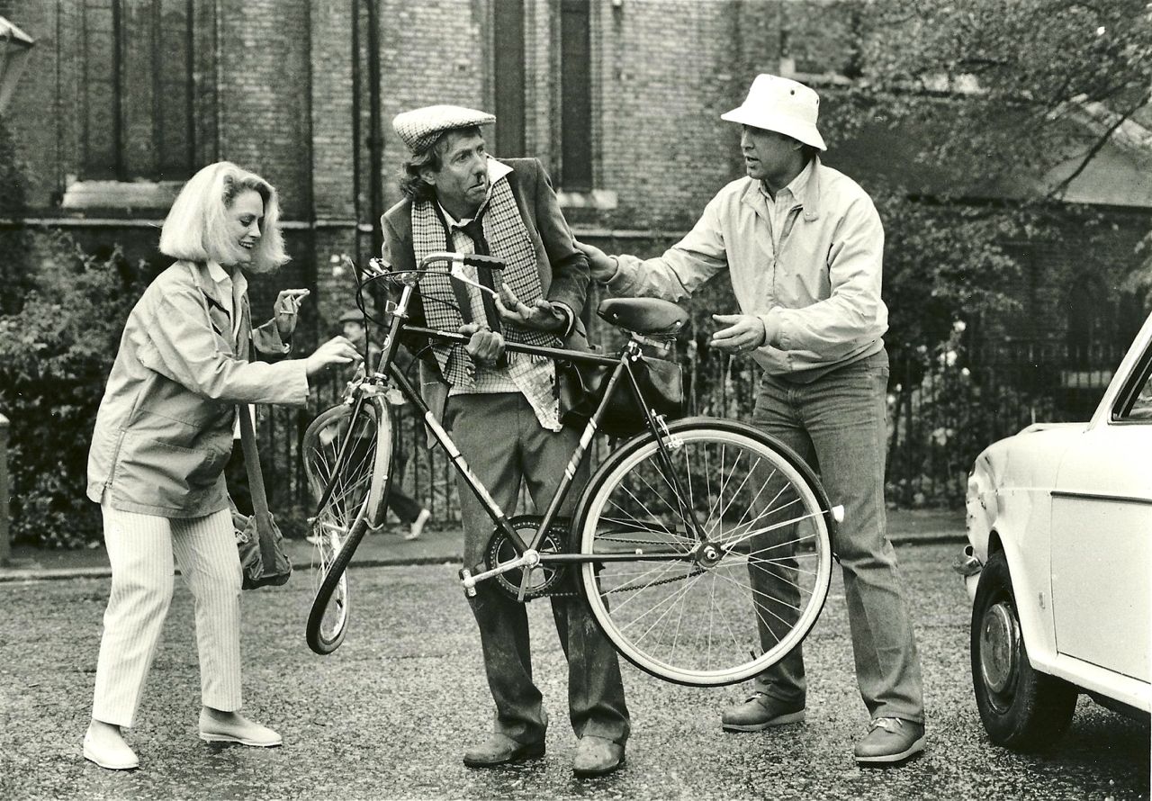 Happy Birthday to Eric Idle(middle), who turns 74 today! 