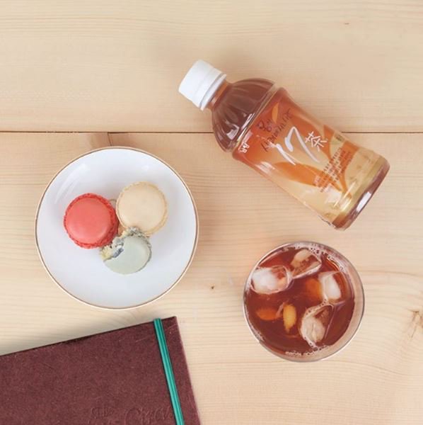 동글동글 달콤한 #마카롱 과 함께 즐기는 #17차 #홍차! 시원하게 준비한 얼음잔에 17차 홍차를 즐기면?! 오늘 오후를 책임질 기분좋은 티타임 준비 완료! 몸이 상쾌해지는 순간, 17차 홍차♡ #남양유업