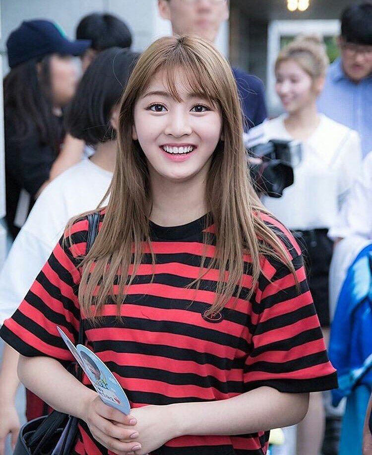 JihyoONCE96's tweet photo. 🎤96line
🎤TWICE好きなって1ヶ月
🎤ジヒョよりのオール！
#Twitter上にいるTWICEペンさん全員と繋がるのが密かな夢だったりするのでとりあえずこれを見たTWICEペンさんはRTとフォローしていただけると全力でフォローしに行きます https://t.co/KJDr0UHdRJ