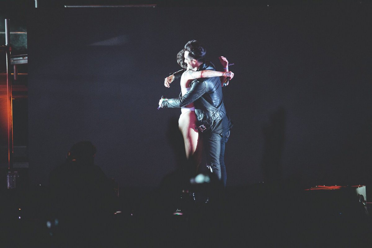 halsey tweet picture