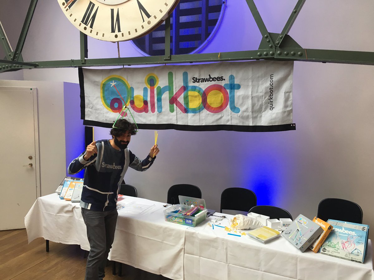 Come grab a coffee and build your own #strawbees robot in the business lounge at #nextmse - 🤖