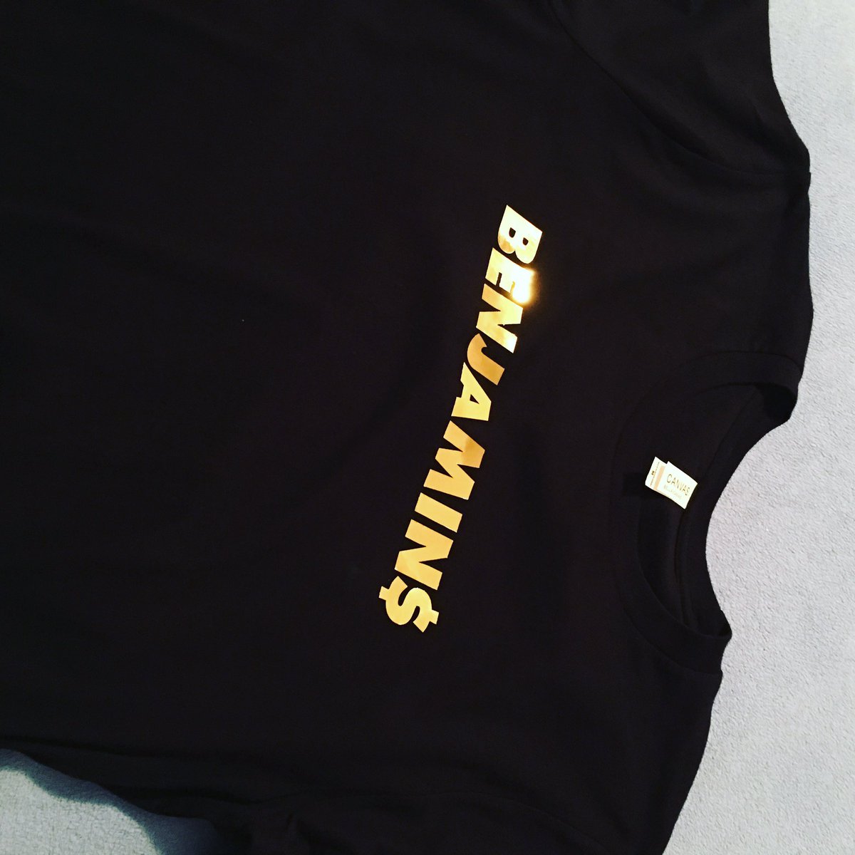 leftlanecc's tweet photo. Just a prototype, but we are working on it to make it perfect, coming out next month! #goldfoil #benjamins #keepit💯#bosslife #moneymaker https://t.co/EuA2VvLVuC