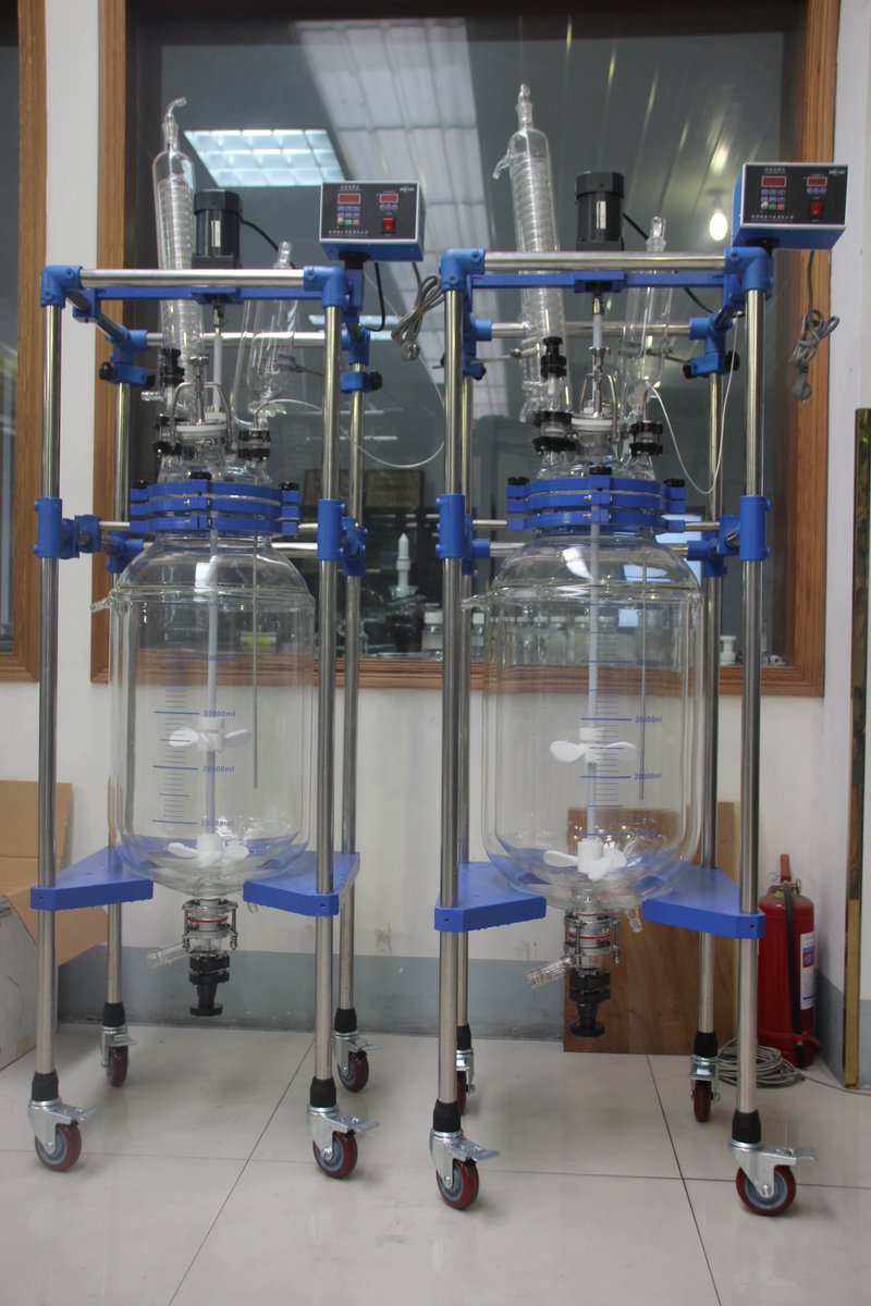 Glassreactor8's tweet photo. #Double layer #glass #reactor, jacketed glass reactor system
7. Constant rotating speed
8. Reflow and distillation system https://t.co/BrhD0lGniA