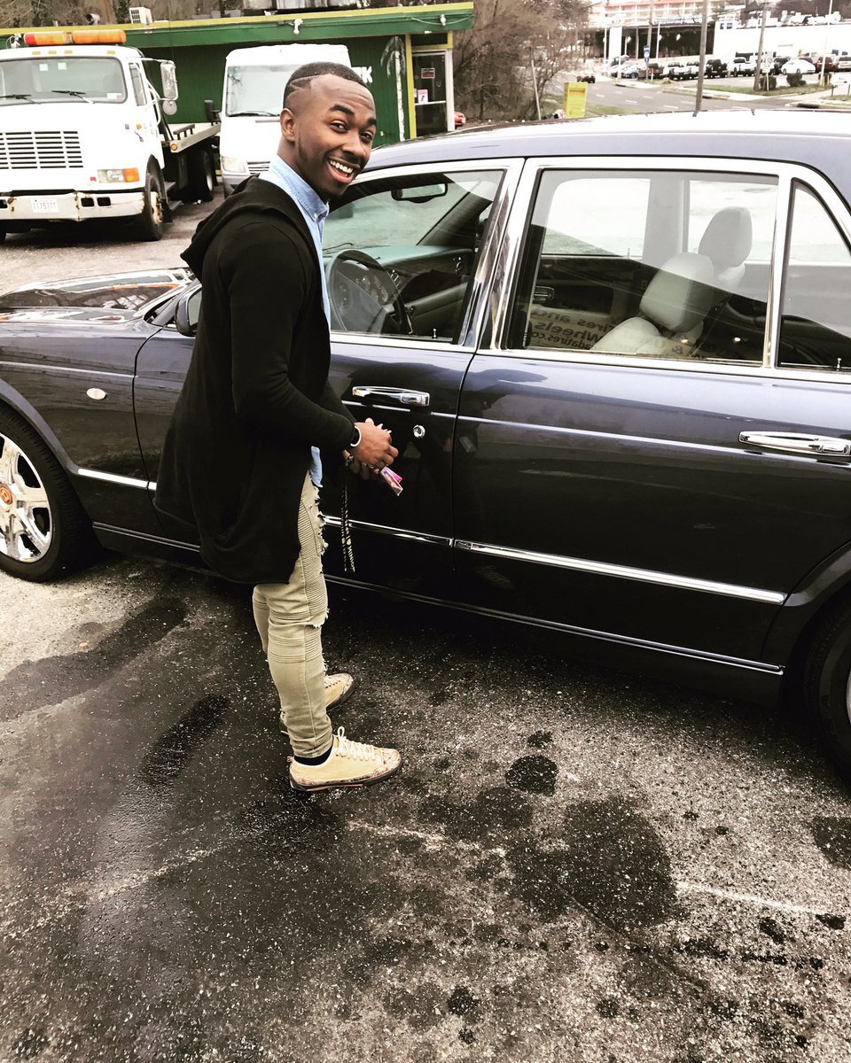 DDrummer_SCOTT's tweet photo. 😏Bentley man https://t.co/14C9sBQS3f