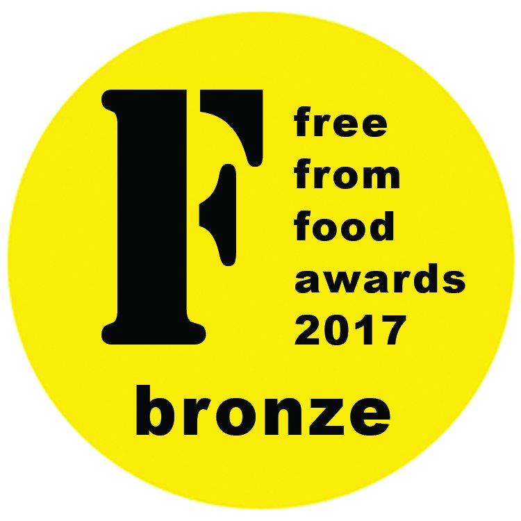 SpiceDevilsHQ's tweet photo. Great time with wonderdul Producers at @FFFoodAwards in London last night. Thank you for the Bronze #FFFA17. 1st win of the year for us https://t.co/FTILCo16Dl