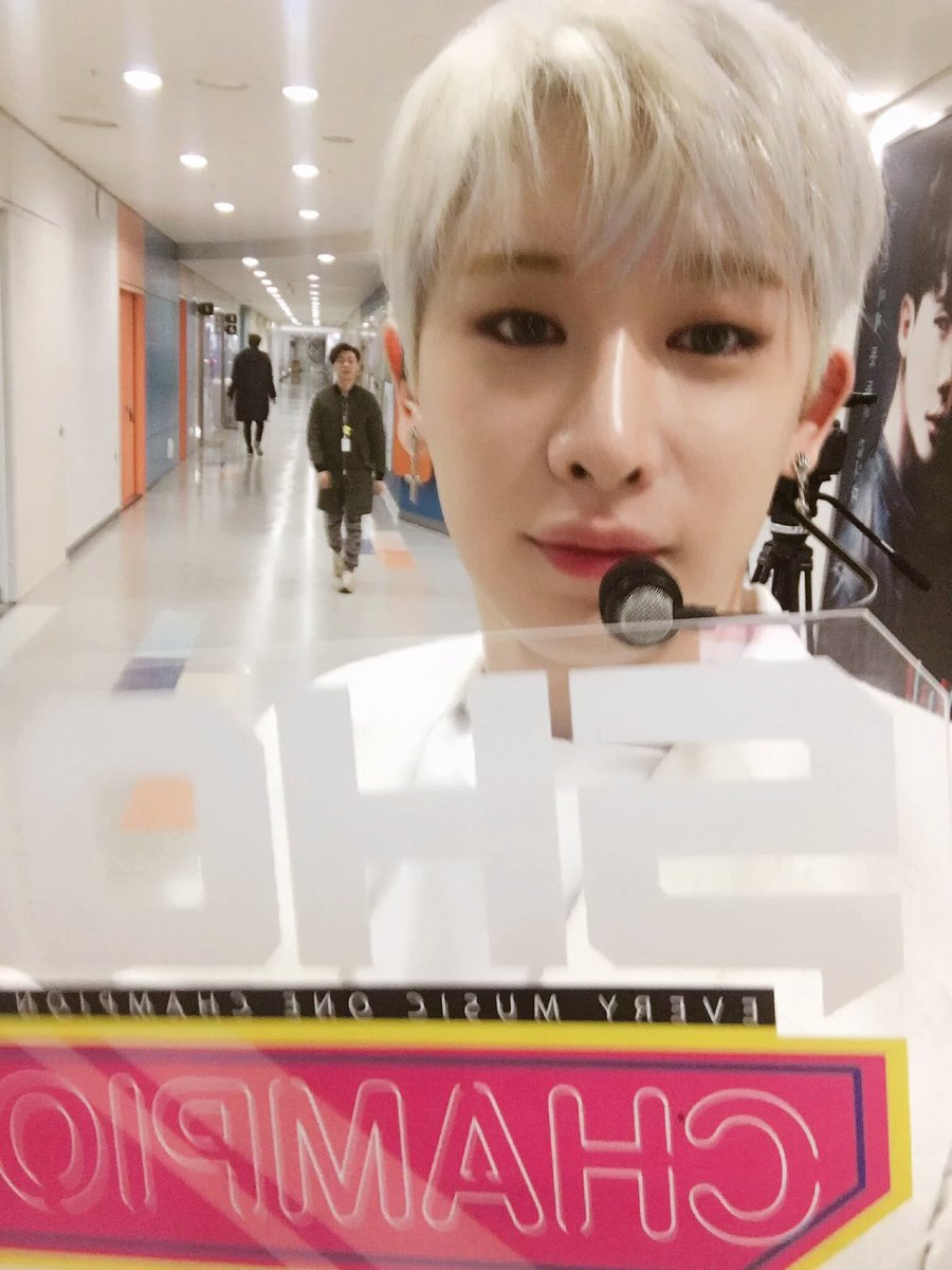 emmacapapas's tweet photo. Monsta x .pag may nkitang photo ng mx . Save agad sa gallary .kay puno ng mukha nila phone ko.😍😍 https://t.co/P3EgfBTDAV