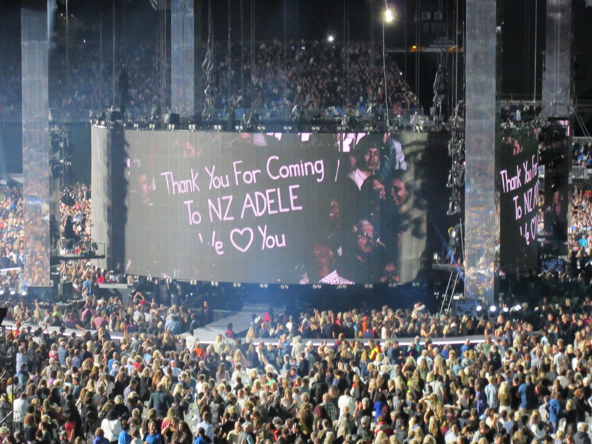 TheShaunHD's tweet photo. Adele Live 2017: Auckland, New Zealand was FUCKEN AMAZING!!!!

Thank you for coming to NZ @Adele :) #adelelive2017 #adeleAuckland #adelenz https://t.co/taL2CbLi0S