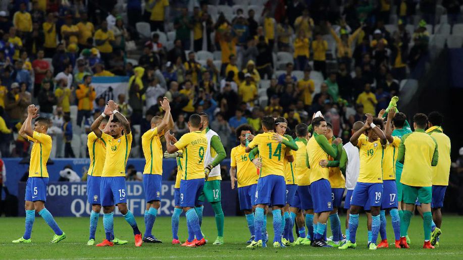 detiksport's tweet photo. Brasil Dipastikan Lolos ke Piala Dunia 2018 https://t.co/DpU1XiOngW https://t.co/5z6WylVYSo