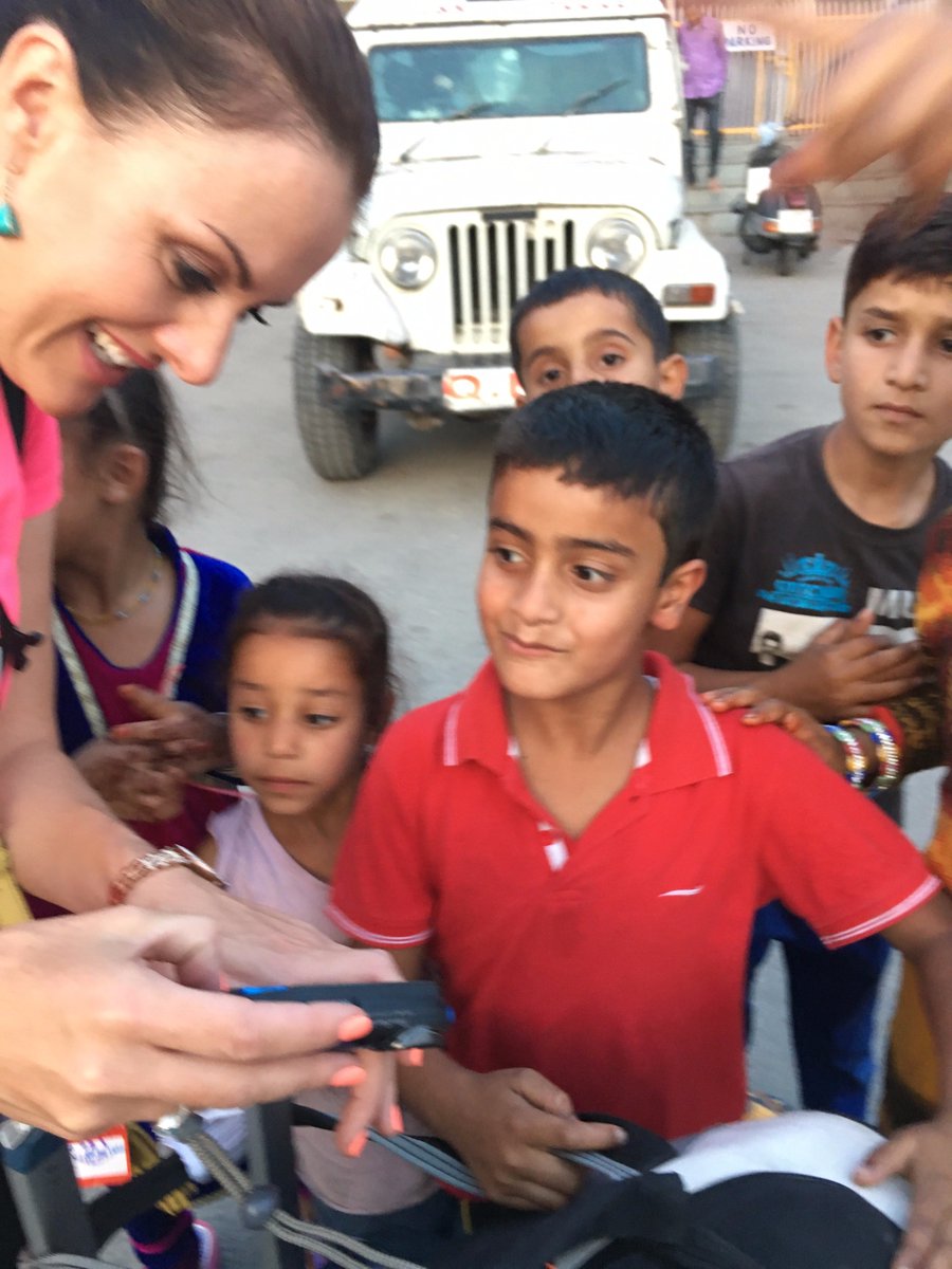 They call it #incredibleindia I love #adventure &amp; #travelling cant wait to go back #visitkashmir #india #srinagar #houseboat <a href="/KineticHeidi/">Heidi Muller</a>