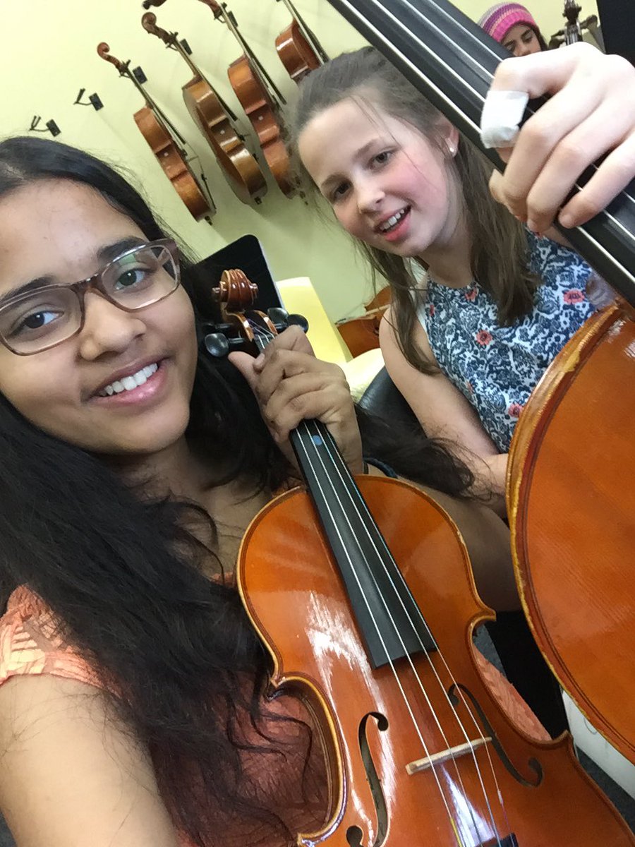 Muskan_ISB's tweet photo. Music is a piece of art that goes in the ears straight to the heart #mslearns #ISBartists https://t.co/rAKFCdb5mW