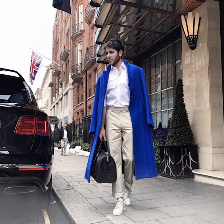 BREAofficial's tweet photo. #i #wear#brea #breaofficial #iwearbrea
@LosArys con #brigo de la #coleccion #1598brea
#breablue
#shoponline https://t.co/dAnKBohHh6 https://t.co/hpYpmWKLaT