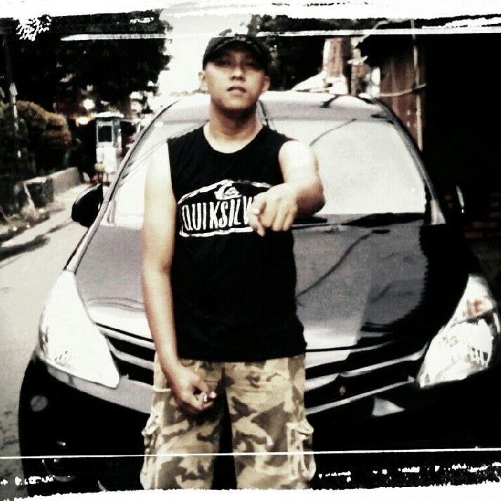 Come hangout with me on #BIGOLIVE web.live.bigo.sg/2196738114_149…