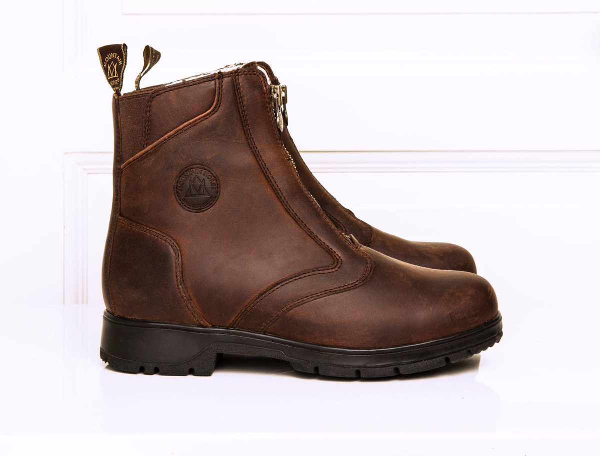EquineHour's tweet photo. RT &amp; Follow @MountainHorseWW For a Chance to WIN A Pair of Mountain Horse Spring River Paddock Boots!
Draw Sunday 8-9pm at #EquineHour https://t.co/nrV24TRt8S