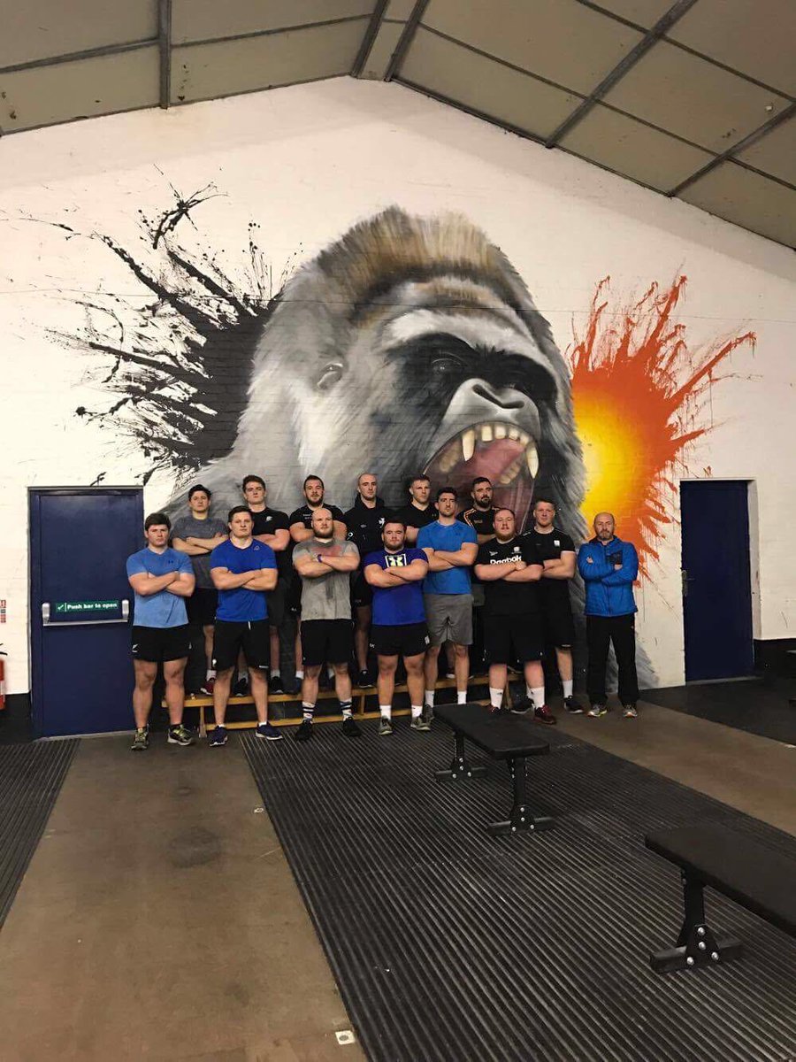 neathrfc's tweet photo. Thanks to @Crossfit365 for allowing the players to attend a session last night #fitness https://t.co/U00eGXDvuw