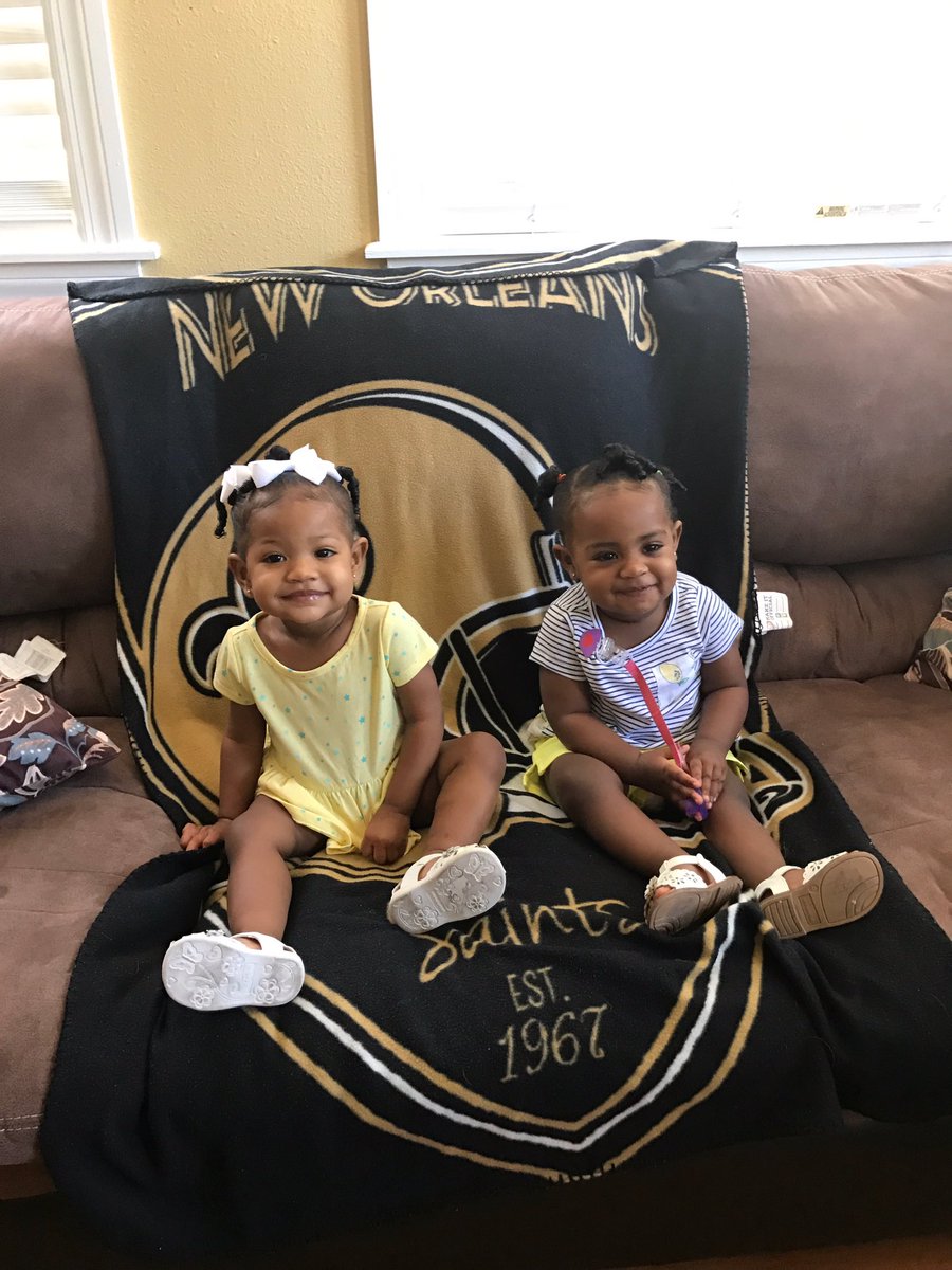 TwinnyTwin28's tweet photo. My hearts ❤️ mommy and nanny love y'all so much. Distance can't keep us apart. #besties #firstcousins #thingoneandtwo #mygirls https://t.co/6ZFExxfHbZ