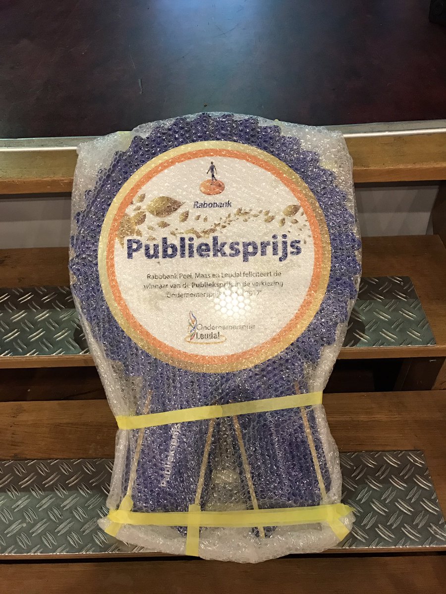 OPLeudal's tweet photo. Nu nog netjes in gepakt. Wie gaat hem vanavond winnen, de @RaboPML publieksprijs? https://t.co/rPTEUtlhNb
