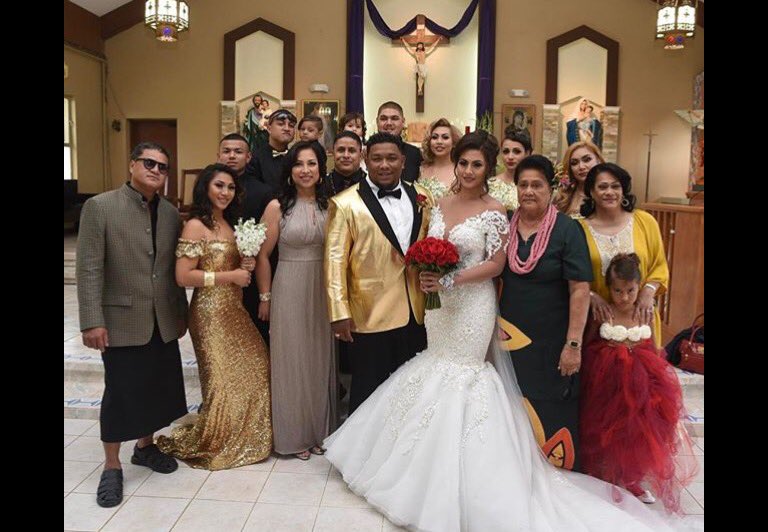 lacedcaes's tweet photo. First picture taken with all the inlaws that mean alot to me❤️ #Suwoooo #BlessedAndGrateful #BestWeddingEver https://t.co/V75FR4xT7i