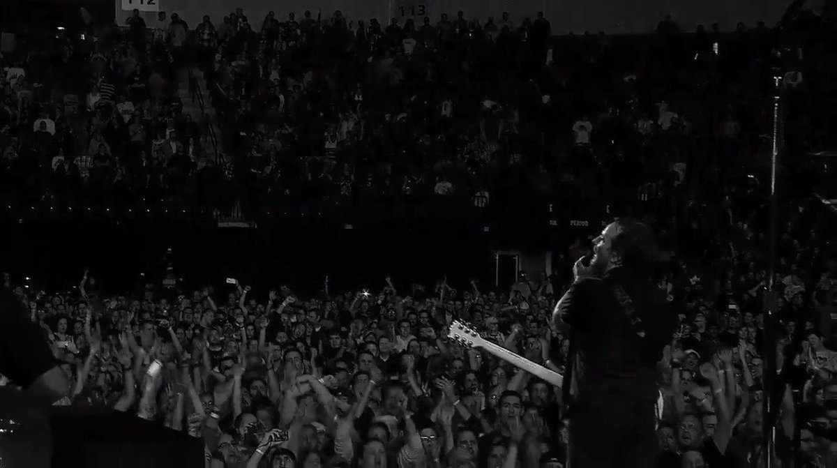 Pearl Jam on Twitter: &ldquo;What&rsquo;s your favorite #PearlJam song to sing