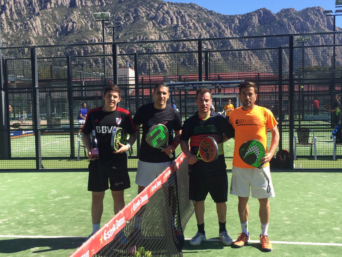 Slam_Club's tweet photo. ¡Genial mañana en #SlamClub de @collbato con la 3a Prueba de 2a Plata Masculina de #SlamMatins de @LionPadel! Con ganas de más :) https://t.co/ppnZfoCxxx