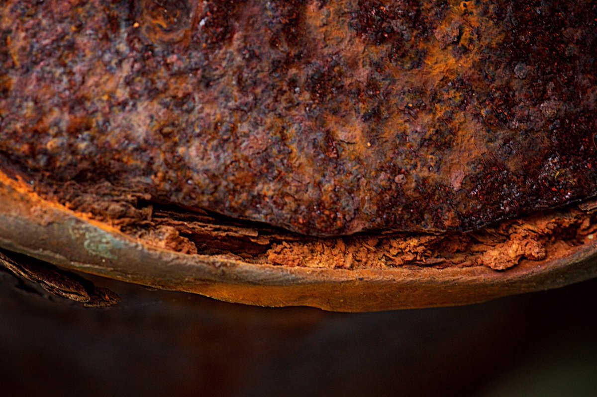 ayearupclose's tweet photo. "#DanBeard #Ship 3"
#500pxrtg #PhotoRTG #Macro #Canon7D #macrodaily #lifestory #ayearupclose #rust
#Rusty #Metal #Gun #Porthgain #Wales https://t.co/EUr0swtHcm