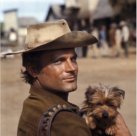 Happy birthday Terence Hill.
In They Call Me Trinity, 1970
Montadori Portfolio 