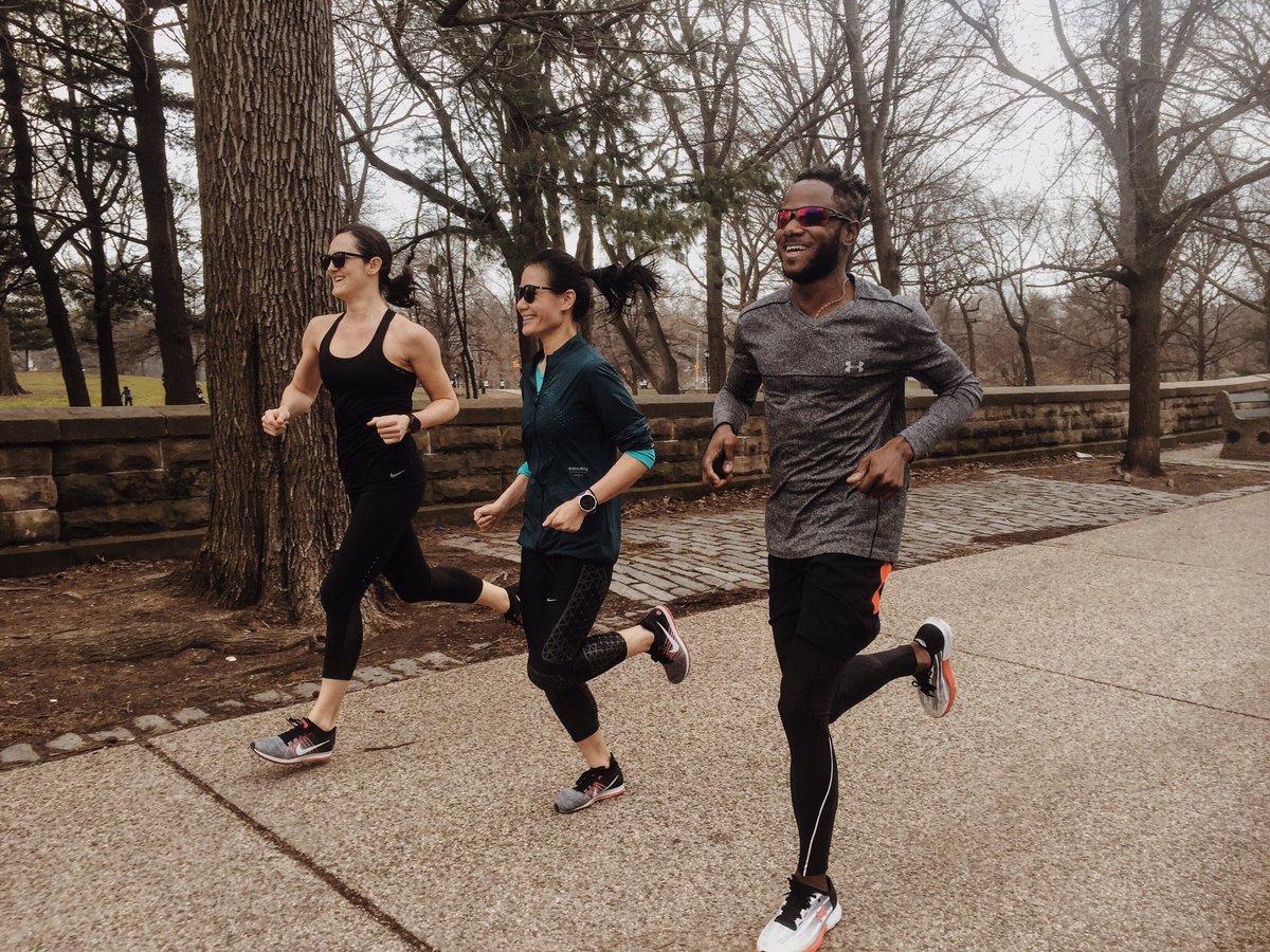 ResidentRunners's tweet photo. TACO RUN dreaming ๐ฎ ๐๐พ... is it April yet? // #residentrunners #residentroses #tacorun #running #uarun @UARunning \\ https://t.co/Jiuc0azcP5