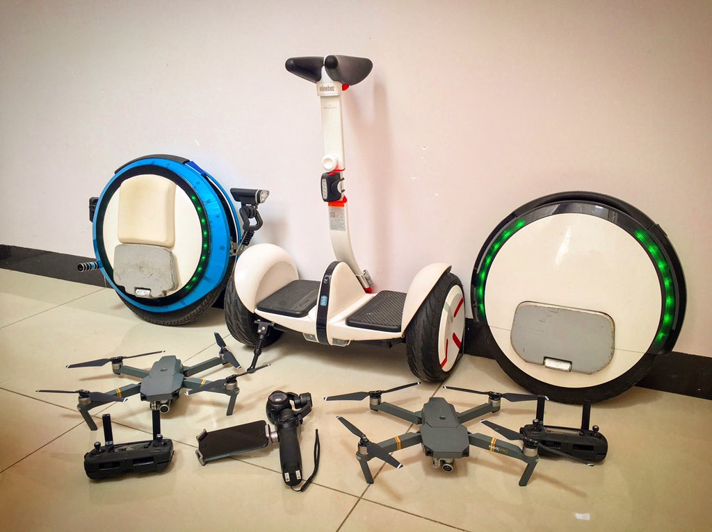 MagicBenSaigon's tweet photo. My Toys. What's your favorite?
https://t.co/AxhaBN90LW
#XeĐiệnTựCânBằng #NinebotOne #NinebotMini #DJI #MavicPRO #Drone #NinebotVietnam https://t.co/if3rKg0PHa