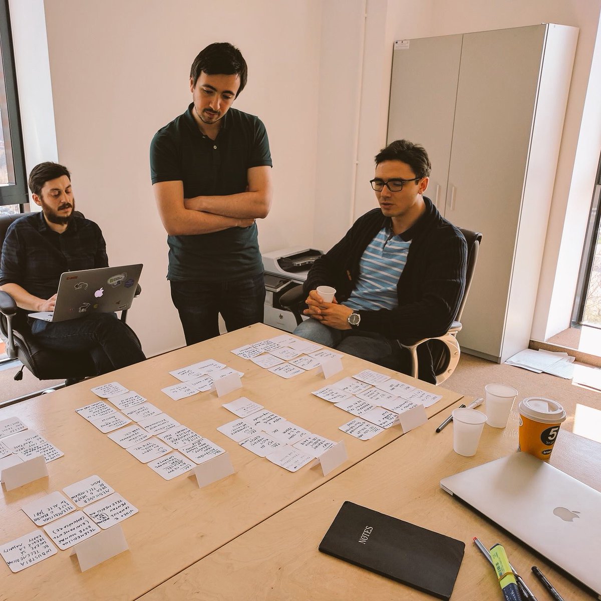 ionnuion's tweet photo. Great #design sprint today with #MedicChat, an @ILabsRo finalist.
#uxdesign #ux #UserExperience with @alecsandru, via @Grapefruit_ro https://t.co/qAJlJXjSHG