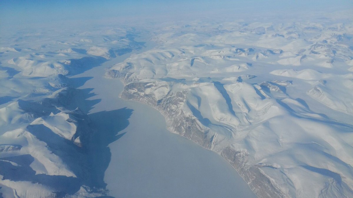 compromisoterra's tweet photo. Go! Estamos ultimando detalles y partimos hacia #BarnesIceCup ¡Empieza el reto! #CompromisoConLaTierra #1000KmDeHielo https://t.co/oXz7VHs5U9