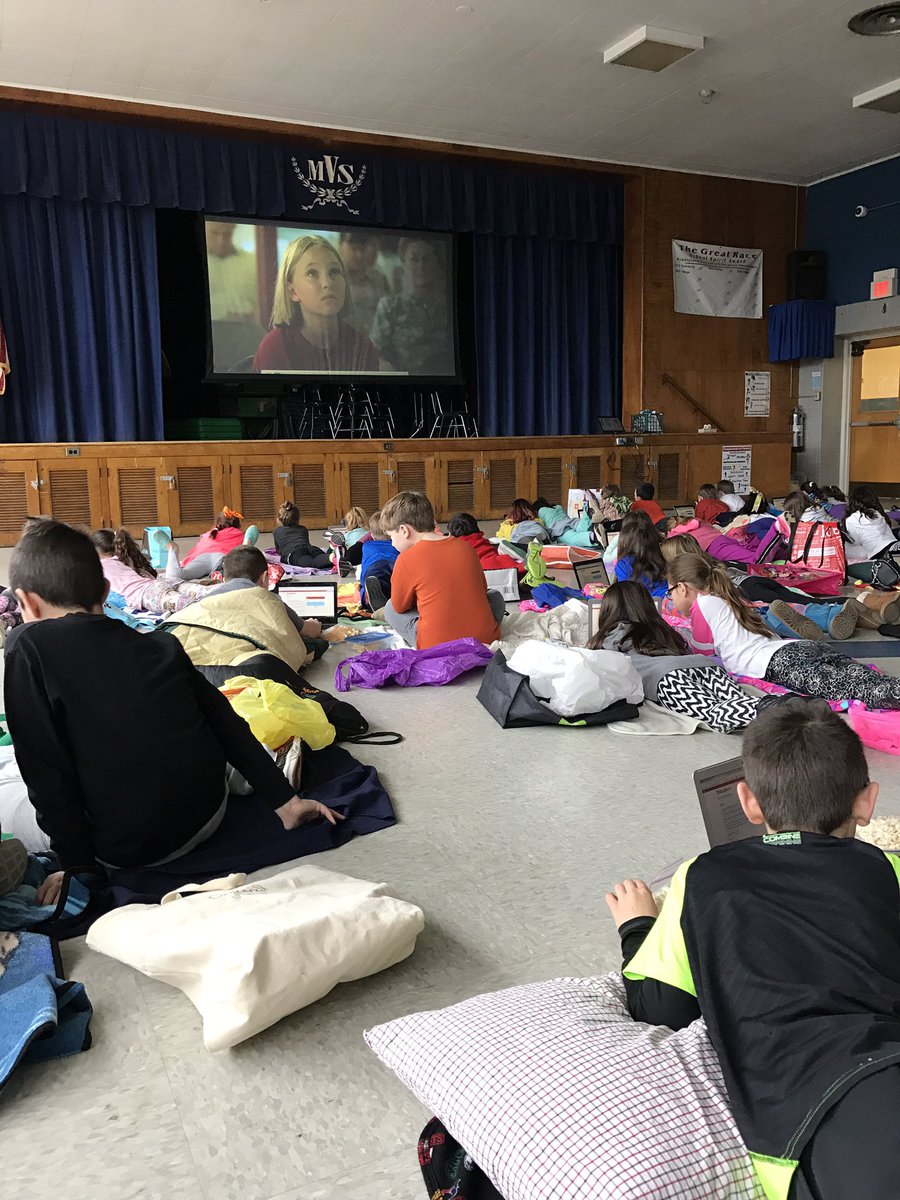 It starts! #TeamThirdGrade Using today's meet.com to compare and contrast book/movie version of #WinnDixie.  <a href="/MTPSpride/">Middletown Township Public Schools</a>