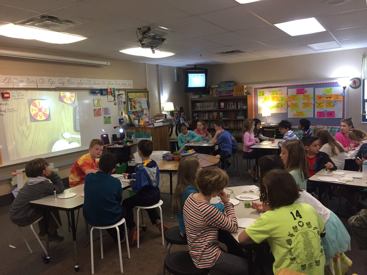 New rolling tables+a new buzzing system=a great class game of 24! #mathrocks <a href="/EEZCS/">Eagle Elementary</a>