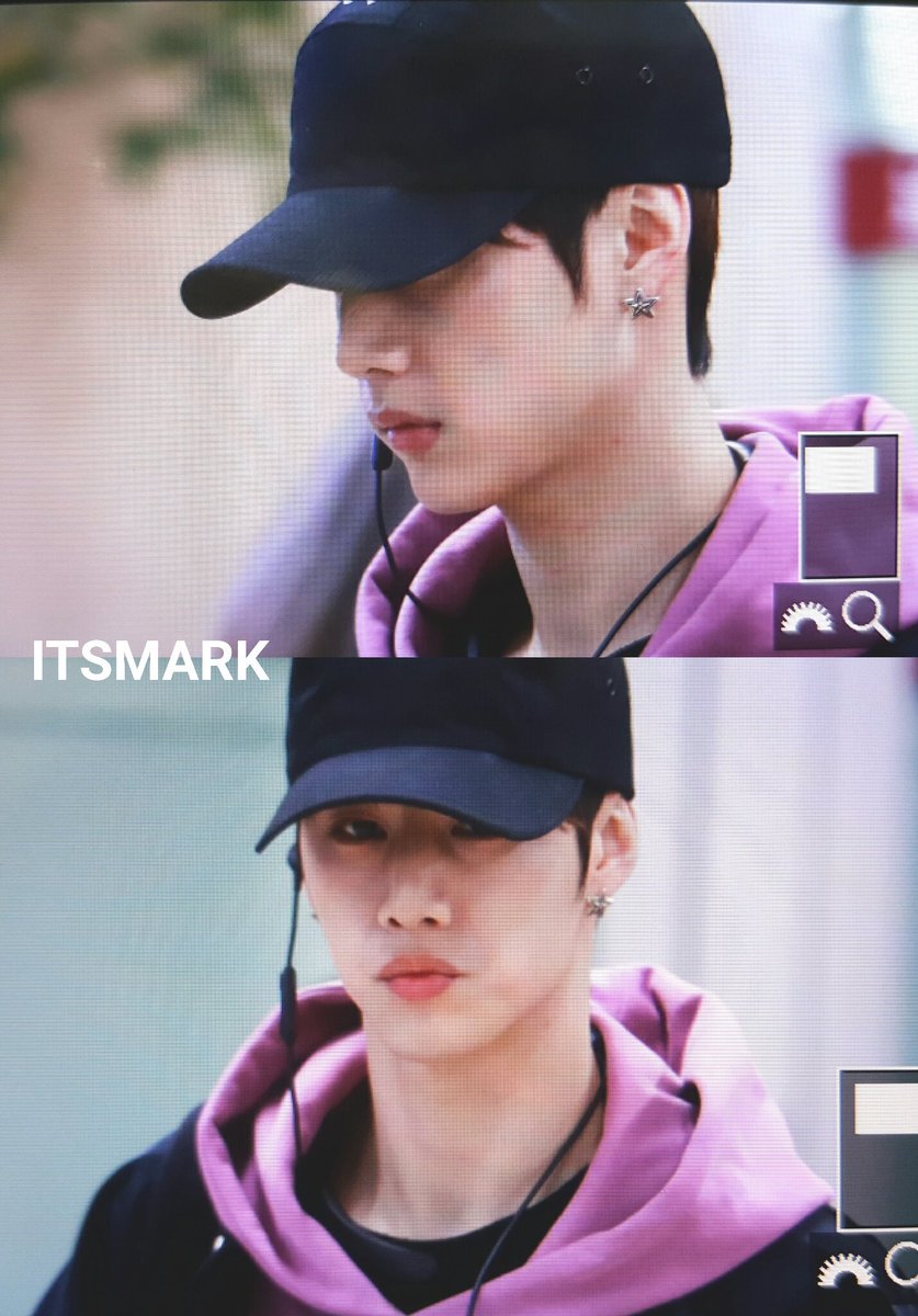 itsmark0904's tweet photo. [PRE] 170329 김포공항입국 #갓세븐 #마크 #GOT7 #Mark :: 💜💜💜 https://t.co/UlMK172a9w