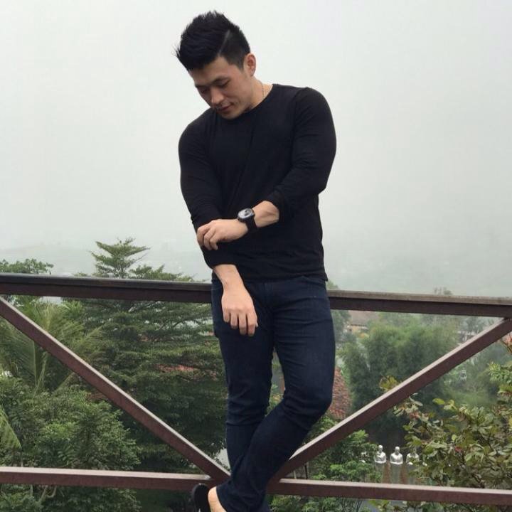 OMG! Kamu harus melihat ini. #BIGOLIVE.  
web.live.bigo.sg/2108299001_436…