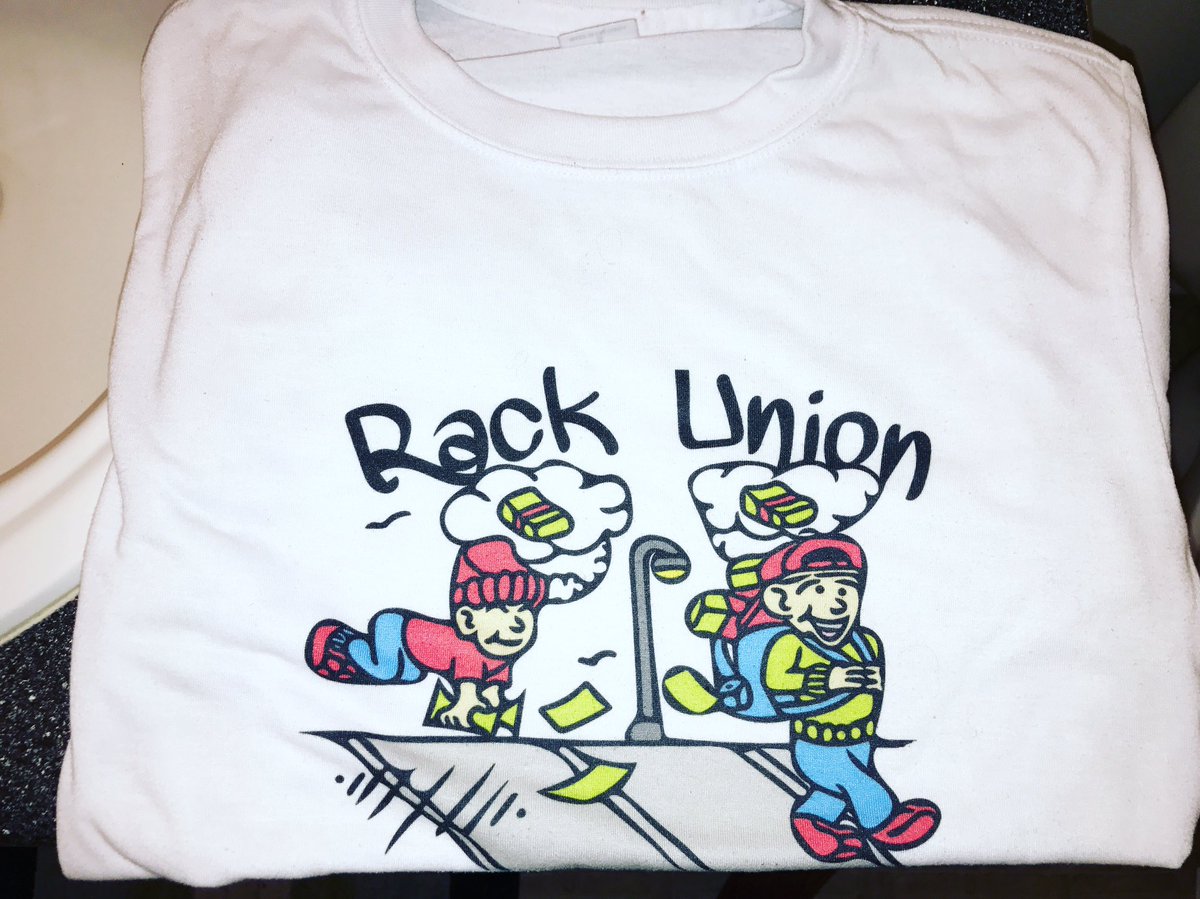 FlyoneAmbitions's tweet photo. PLACE YOUR ODER ASAP DM OR TXT ME 📲 #RackUnion™👲🏾🎒💸 #NewWave🌊 #ComeShop💰 https://t.co/SzfzIHLm45