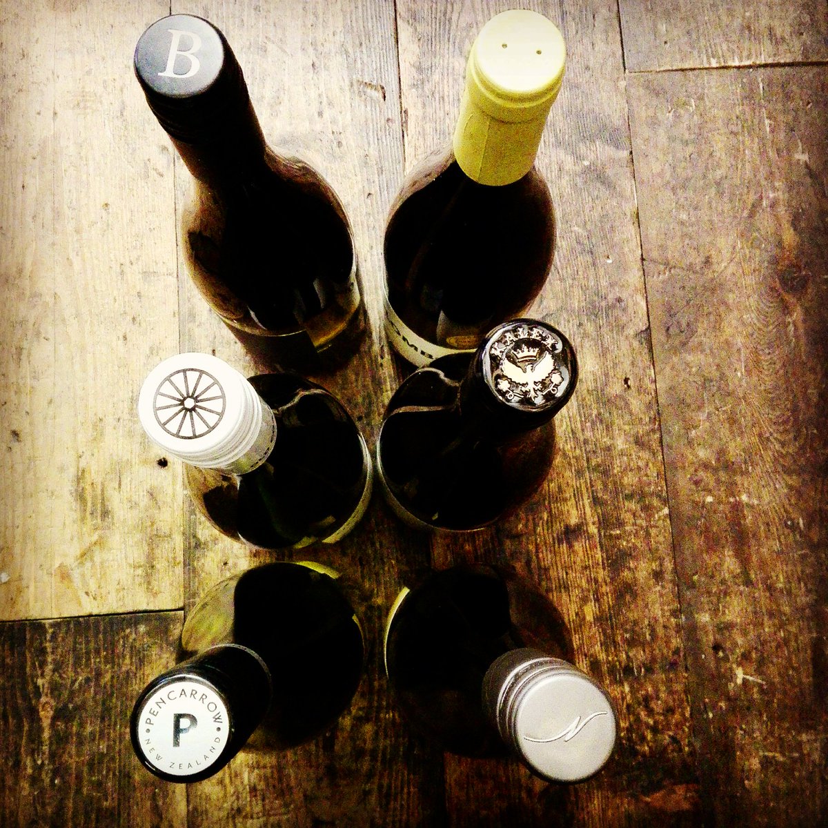 #NewZealand has a growing reputation for world class #Chardonnay &amp; this #mixedcase boasts 6 of our favourites #nzwine