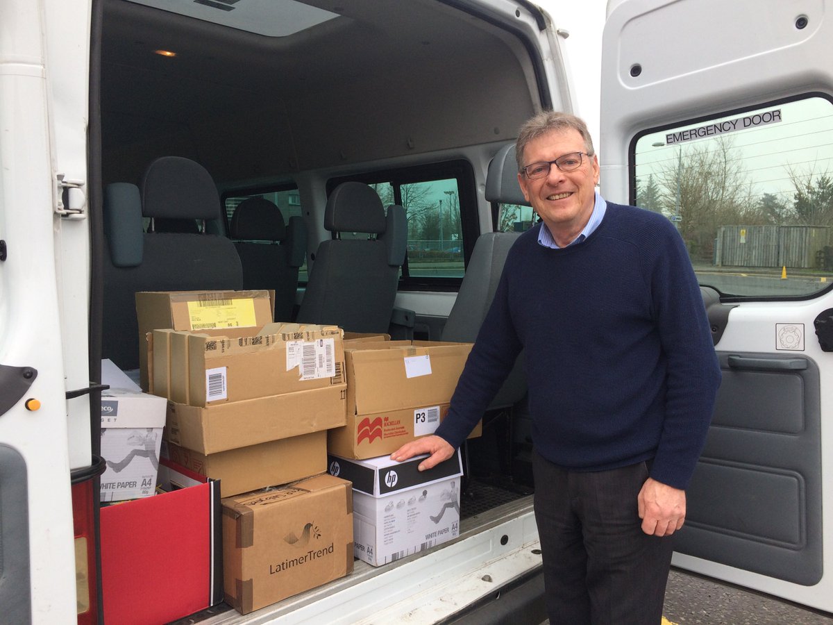 TheCSoA's tweet photo. Richard from Books Abroad collecting about 50 boxes donated books from school today. Going to schools that don't have any books! #GlobalCit https://t.co/zT5T3dBI5V
