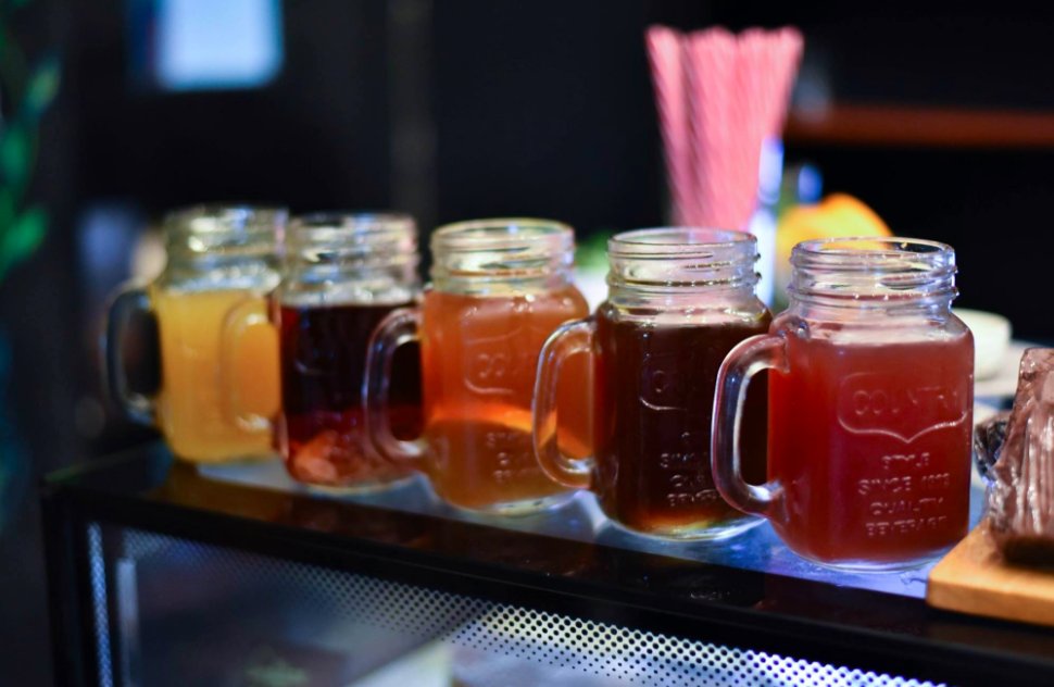 ChiyabariSocial's tweet photo. We have been brewing up some summer delights for tea lovers. Try our refreshing summer iced teas. #Summerishere https://t.co/z435j3JsAV