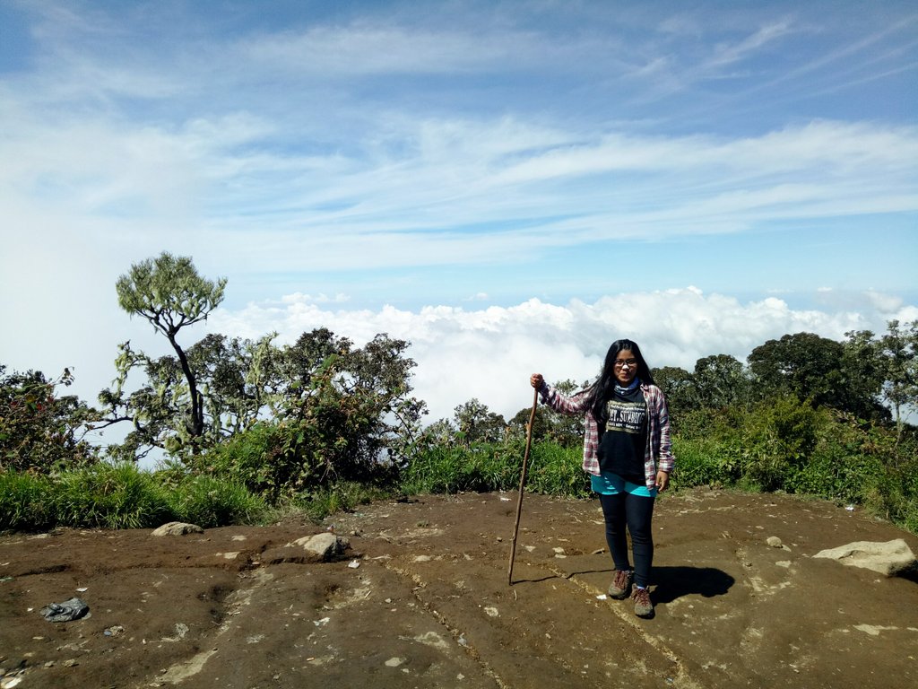 #PictAdv #Cikuray by @Maridaindriynt_: On your feet☁🐾 
#2821mdpl
#cikuraymountain