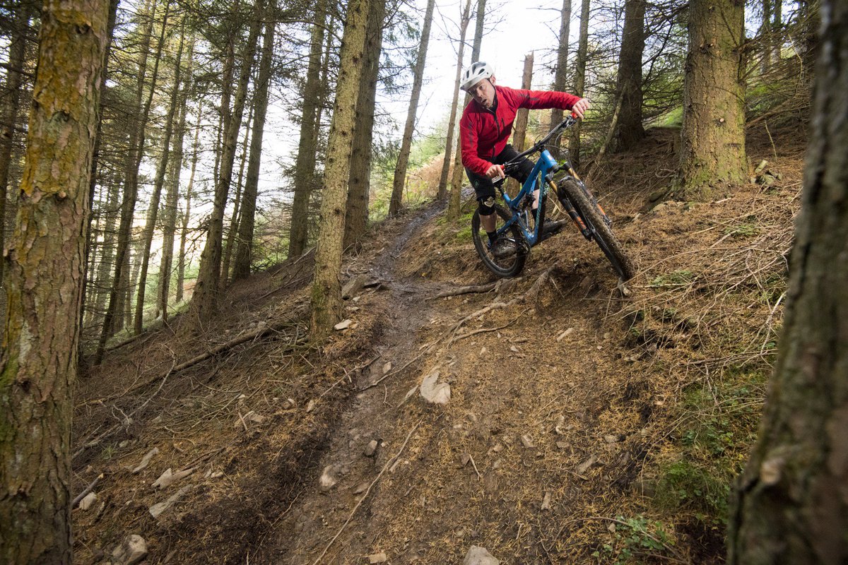 SantaCruz_uk's tweet photo. All the @Dirtschool @mbrmagazine  How-To articles in one easy to access library - you're never too old to learn!
https://t.co/KZPPGL6HnZ https://t.co/53oF5erbYU