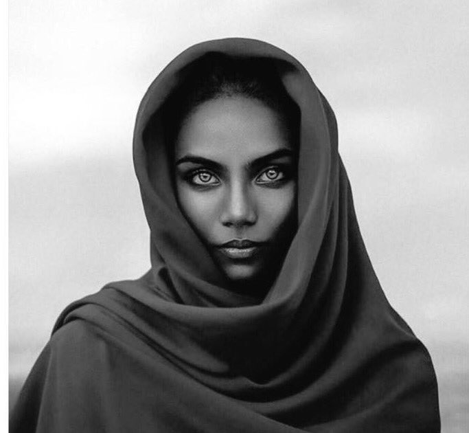 dunyamaumoon's tweet photo. May Allah Almighty grant Raudha Athif eternal Paradise and her family strength &amp; fortitude. So shocked &amp; saddened to hear the news. https://t.co/9HYRICx5Am